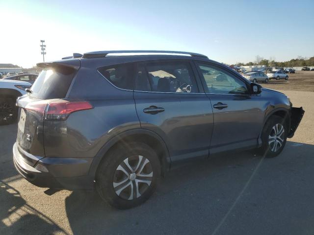 JTMBFREV2JJ205900 - 2018 TOYOTA RAV4 LE GRAY photo 3