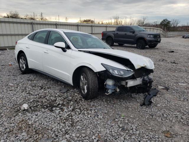 5NPEG4JAXLH005827 - 2020 HYUNDAI SONATA SE WHITE photo 4