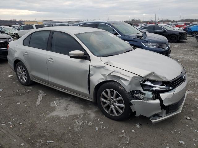 3VWBX7AJ0BM333364 - 2011 VOLKSWAGEN JETTA SE SILVER photo 4