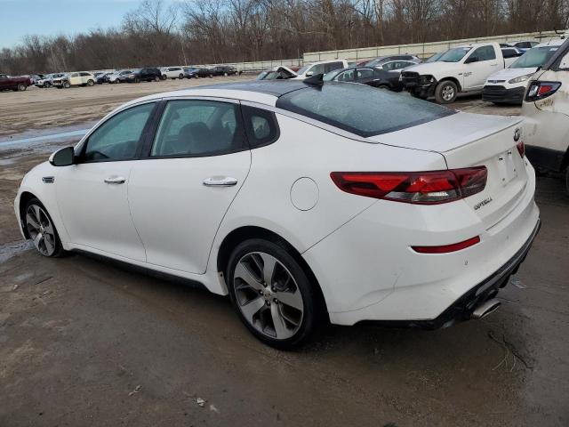 5XXGT4L3XKG334444 - 2019 KIA OPTIMA LX WHITE photo 2