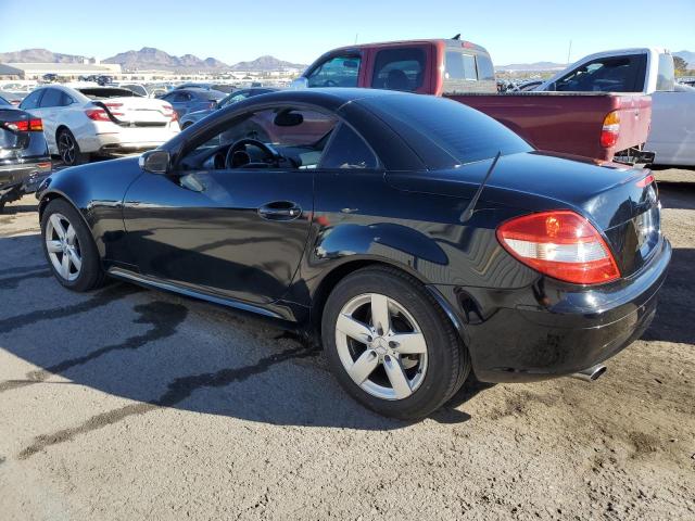 WDBWK54F66F105288 - 2006 MERCEDES-BENZ SLK 280 BLACK photo 2