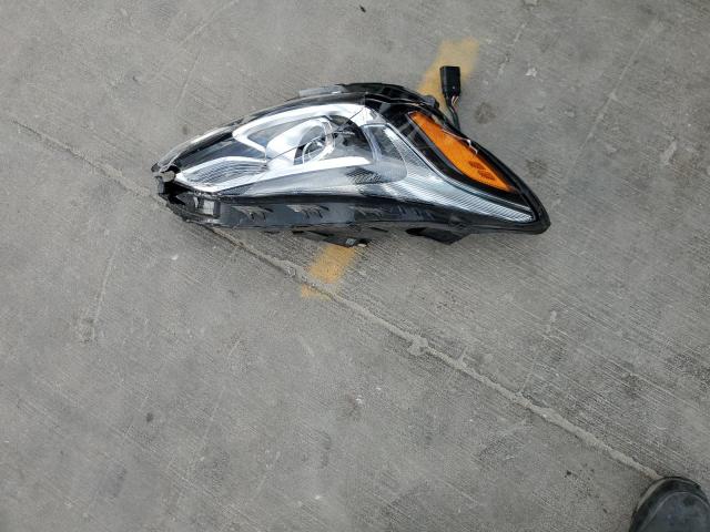 1G4ZP5SS8JU137420 - 2018 BUICK LACROSSE ESSENCE 金色 照片 12