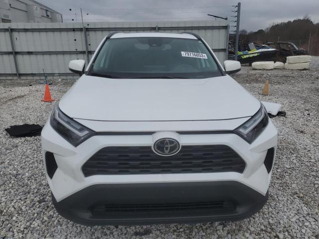 2T3W1RFV6NW205677 - 2022 TOYOTA RAV4 XLE WHITE photo 5