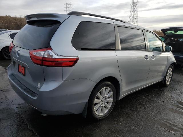 5TDJK3DC3FS111989 - 2015 TOYOTA SIENNA LE SILVER photo 3