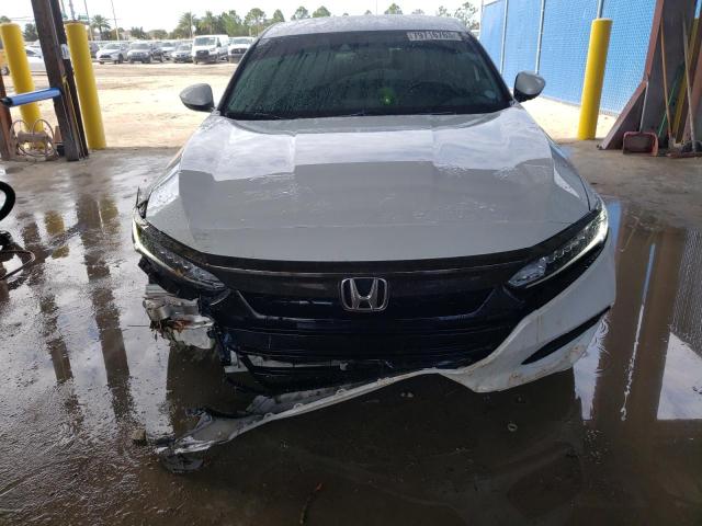 1HGCV1F39LA033813 - 2020 HONDA ACCORD SPORT WHITE photo 5