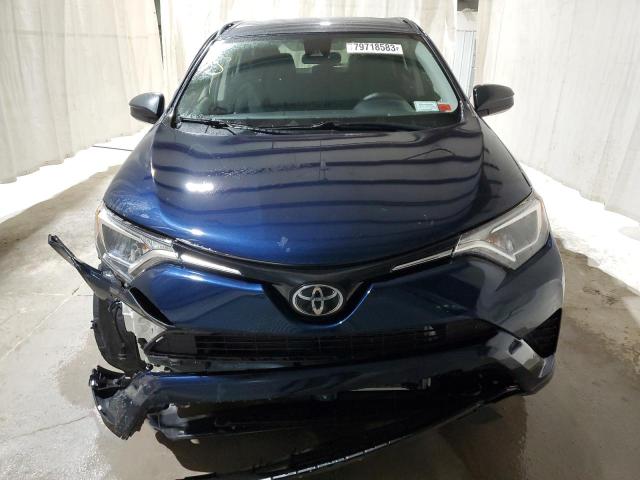 JTMBFREV9JJ243592 - 2018 TOYOTA RAV4 LE BLUE photo 5