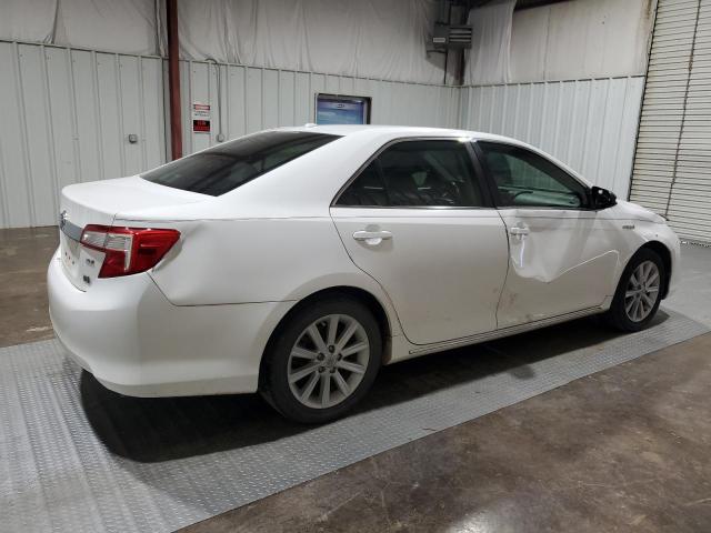 4T1BD1FK0EU114152 - 2014 TOYOTA CAMRY HYBRID WHITE photo 3