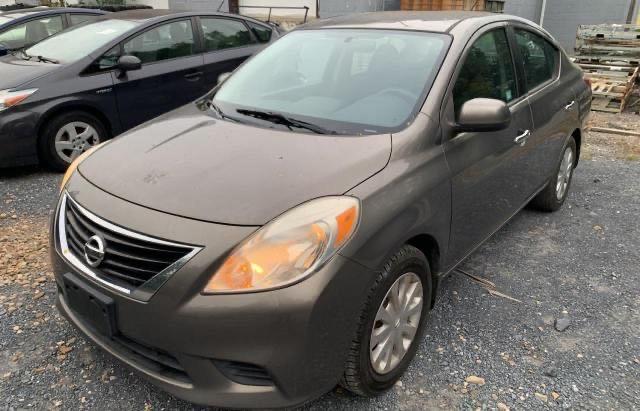 3N1CN7AP8DL866494 - 2013 NISSAN VERSA S TAN photo 2