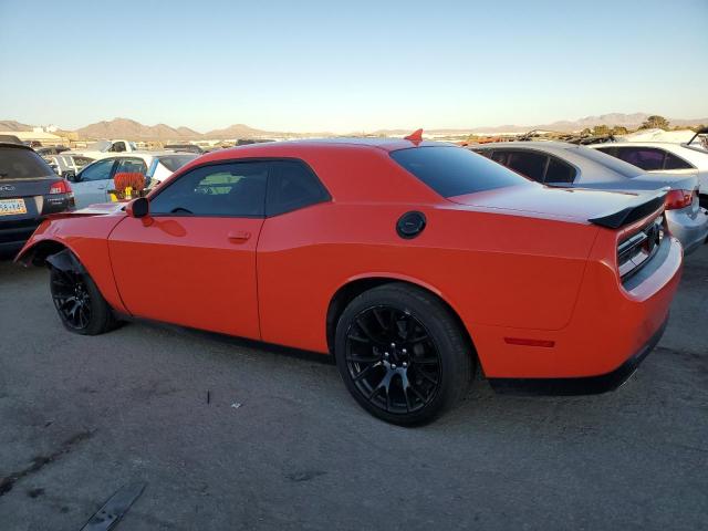 2C3CDZAG4LH240206 - 2020 DODGE CHALLENGER SXT ORANGE photo 2