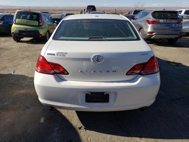 4T1BK3DB8AU359313 - 2010 TOYOTA AVALON XL WHITE photo 6