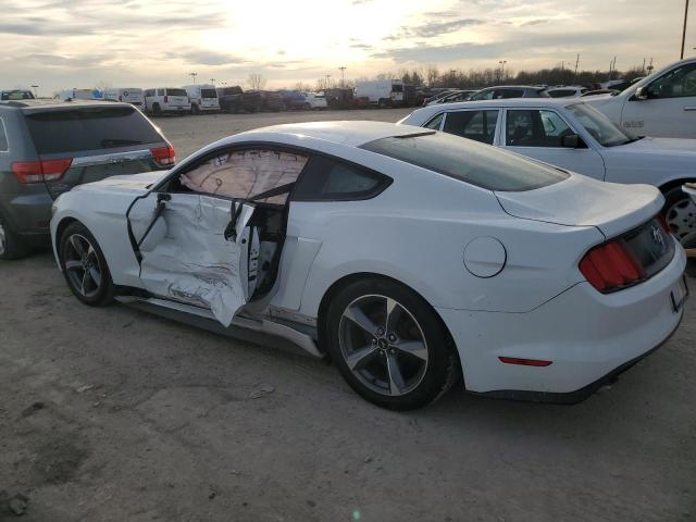 1FA6P8AM3F5315981 - 2015 FORD MUSTANG WHITE photo 2