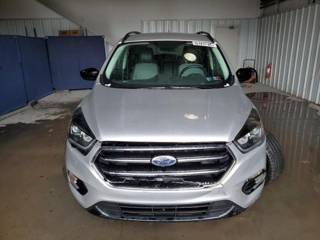 1FMCU0GD2KUC44833 - 2019 FORD ESCAPE SE SILVER photo 5