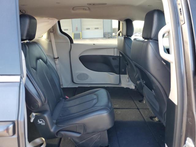 2C4RC1BG8JR331270 - 2018 CHRYSLER PACIFICA TOURING L GRAY photo 11