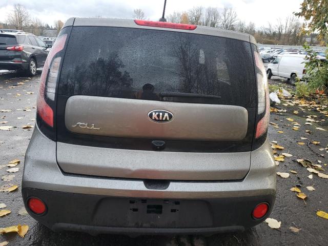 KNDJN2A29K7014250 - 2019 KIA SOUL GRAY photo 6