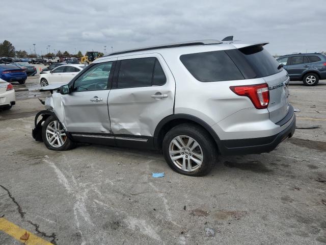 1FM5K8D84JGA97769 - 2018 FORD EXPLORER XLT Plata foto 2