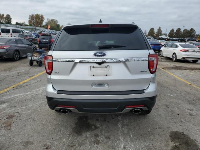 1FM5K8D84JGA97769 - 2018 FORD EXPLORER XLT Plata foto 6