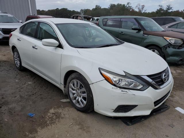 1N4AL3APXHN327891 - 2017 NISSAN ALTIMA 2.5 WHITE photo 4