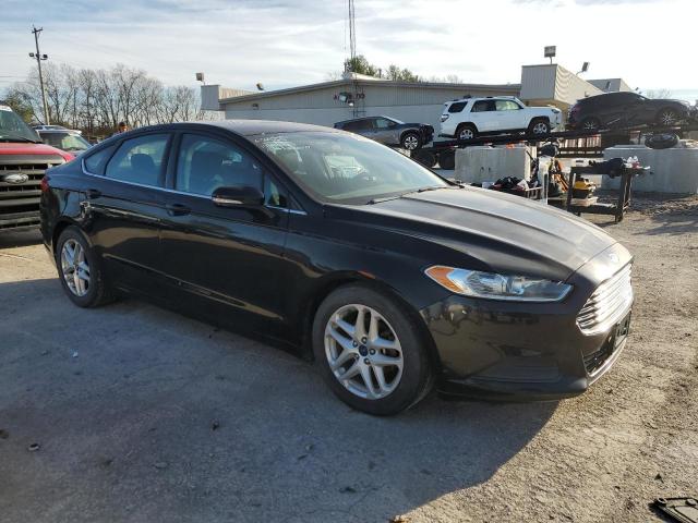 3FA6P0HD8GR307736 - 2016 FORD FUSION SE BLACK photo 4