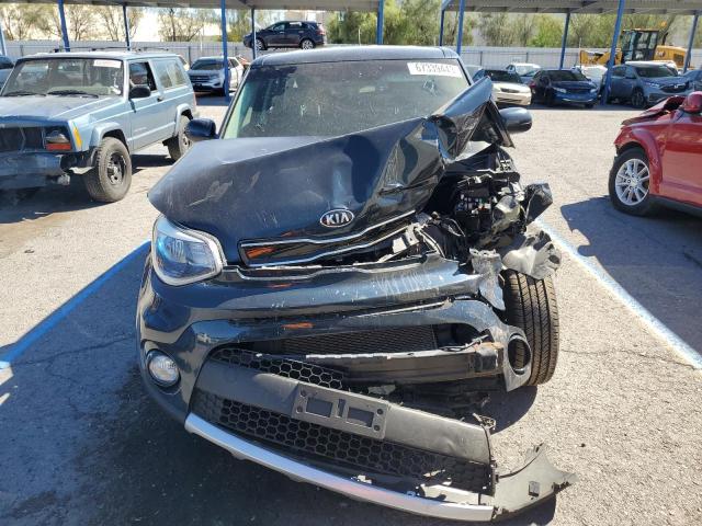 KNDJP3A55J7607533 - 2018 KIA SOUL + BLUE photo 5