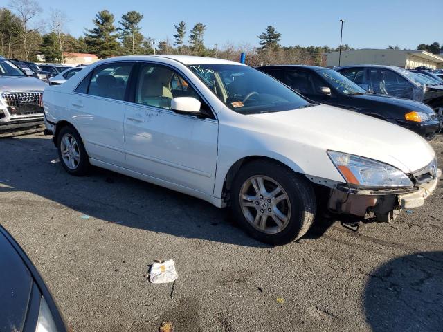 1HGCM563X7A116361 - 2007 HONDA ACCORD SE WHITE photo 4