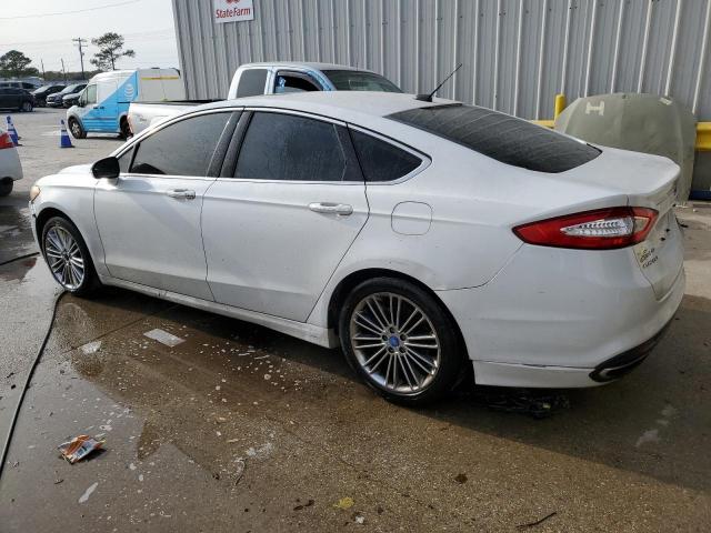 3FA6P0H9XDR243755 - 2013 FORD FUSION SE WHITE photo 2