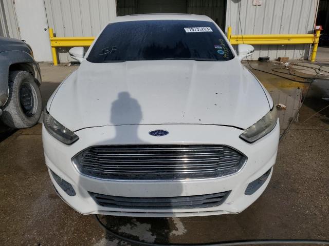 3FA6P0H9XDR243755 - 2013 FORD FUSION SE WHITE photo 5