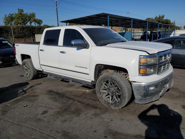 3GCUKSEC1FG155039 - 2015 CHEVROLET SILVERADO K1500 LTZ WHITE photo 4