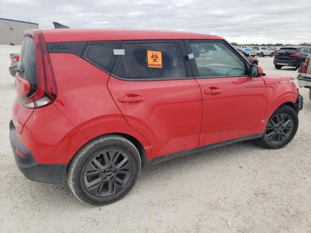 KNDJ33AU2L7729529 - 2020 KIA SOUL EX RED photo 3