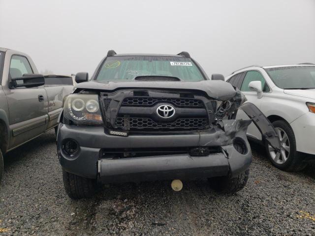 3TMJU4GN0BM124576 - 2011 TOYOTA TACOMA DOUBLE CAB PRERUNNER GRAY photo 5