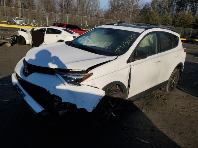 JTMJFREV6JD242121 - 2018 TOYOTA RAV4 SE WHITE photo 1