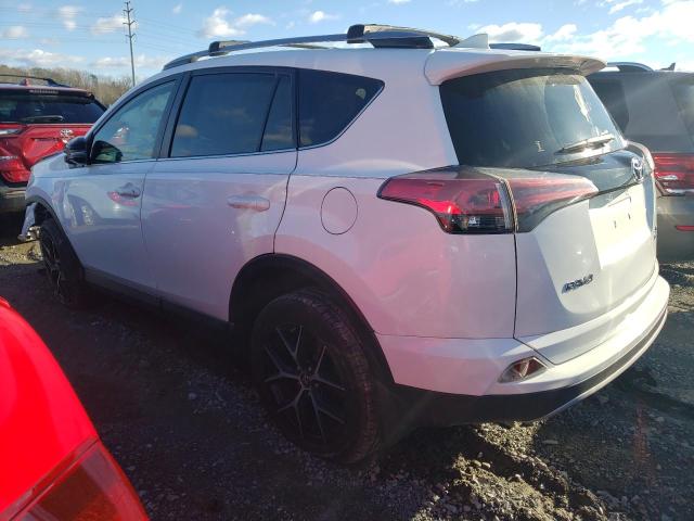 JTMJFREV6JD242121 - 2018 TOYOTA RAV4 SE WHITE photo 2