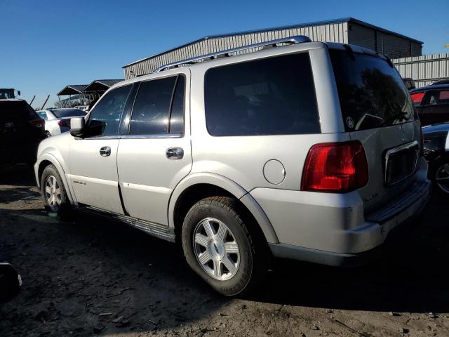 5LMFU27535LJ03083 - 2005 LINCOLN NAVIGATOR SILVER photo 2