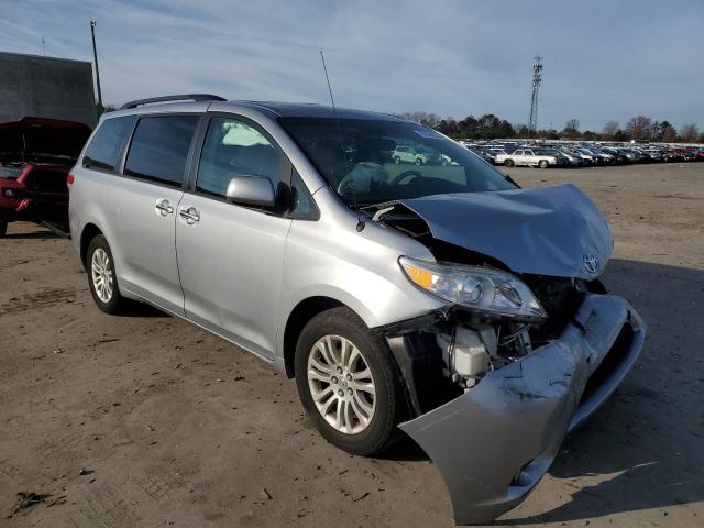 5TDYK3DCXES522836 - 2014 TOYOTA SIENNA XLE SILVER photo 4