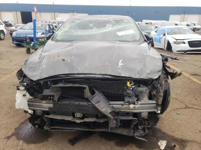 1FA6P0HD6G5111281 - 2016 FORD FUSION SE BLACK photo 5