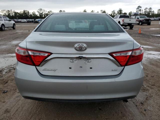 4T4BF1FK4GR565121 - 2016 TOYOTA CAMRY LE SILVER photo 6