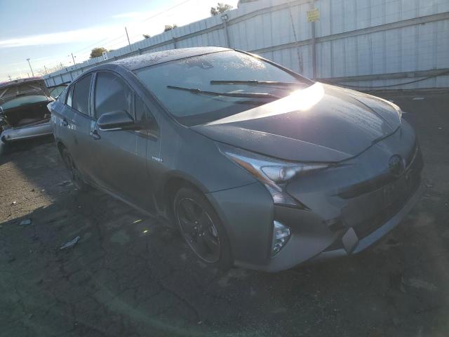 JTDKARFU4G3511076 - 2016 TOYOTA PRIUS GRAY photo 4