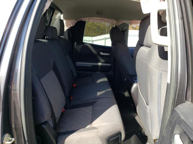 5TFRY5F13GX205827 - 2016 TOYOTA TUNDRA DOUBLE CAB SR/SR5 GRAY photo 10