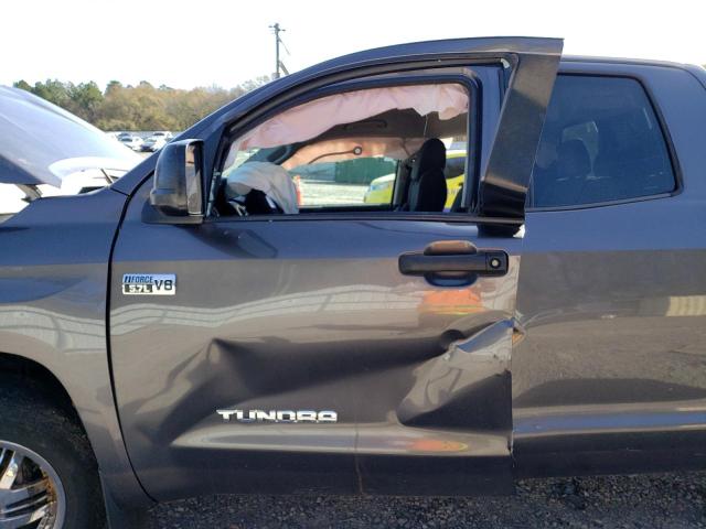 5TFRY5F13GX205827 - 2016 TOYOTA TUNDRA DOUBLE CAB SR/SR5 GRAY photo 7