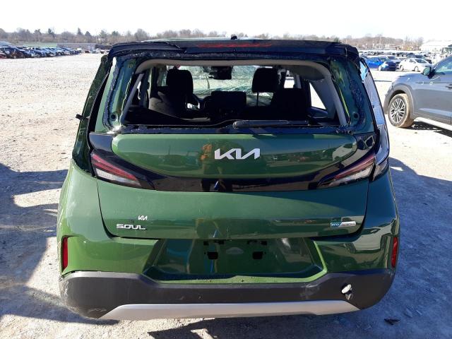 KNDJ33AU4P7214053 - 2023 KIA SOUL EX GREEN photo 6