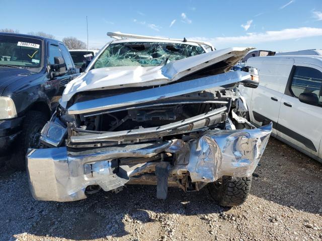 1GC4KYCG3GF132924 - 2016 CHEVROLET SILVERADO K3500 WHITE photo 5