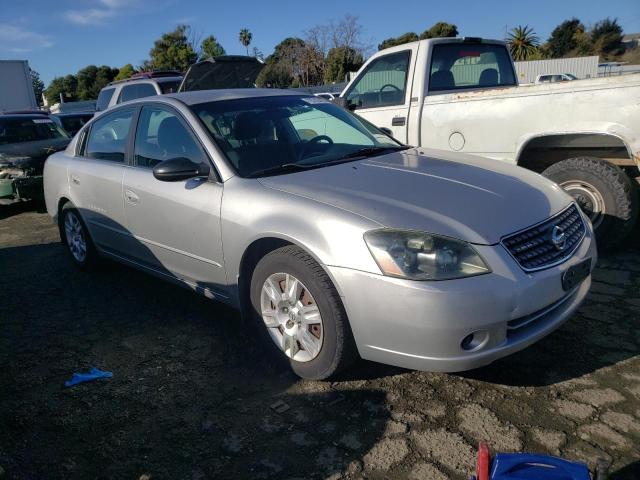 1N4AL11D05C325732 - 2005 NISSAN ALTIMA S SILVER photo 4