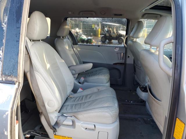 5TDDK3DC3DS069205 - 2013 TOYOTA SIENNA XLE SILVER photo 11