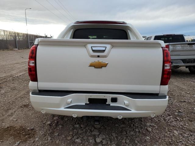 3GNTKGE79CG207354 - 2012 CHEVROLET AVALANCHE LTZ WHITE photo 6