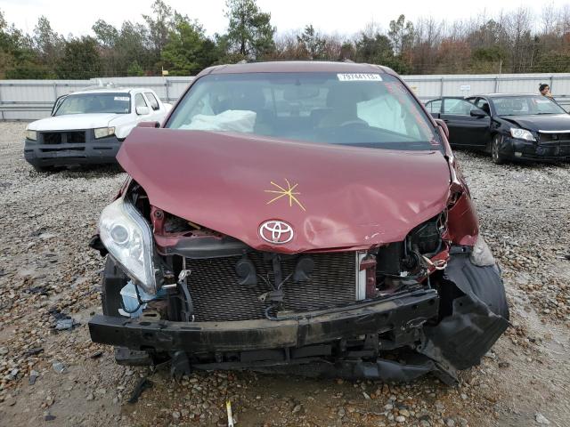 5TDKK3DC5FS655818 - 2015 TOYOTA SIENNA LE RED photo 5