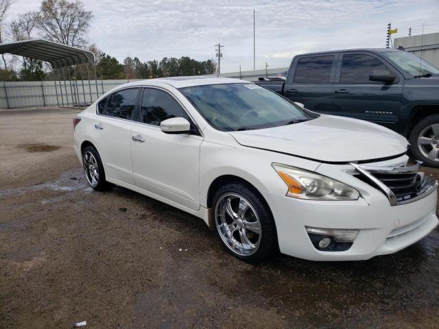 1N4AL3AP5FN865072 - 2015 NISSAN ALTIMA 2.5 WHITE photo 4