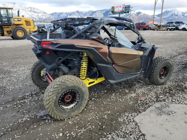 3JBVGAY28JK000077 - 2018 CAN-AM MAVERICK X TURBO BLACK photo 4