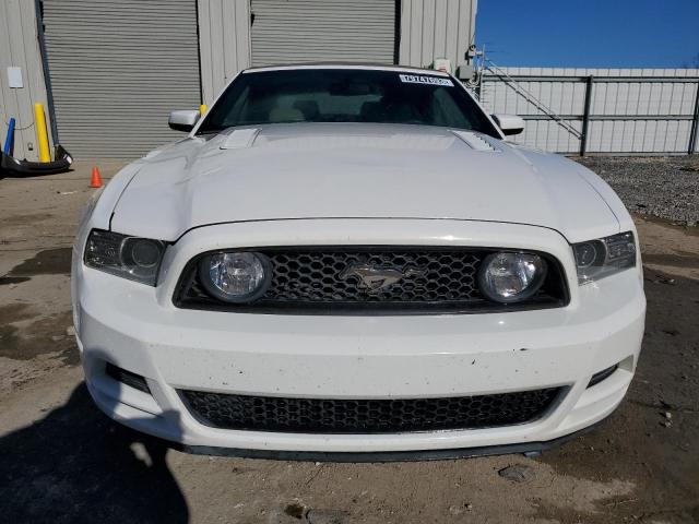 1ZVBP8FF0D5259849 - 2013 FORD MUSTANG GT WHITE photo 5