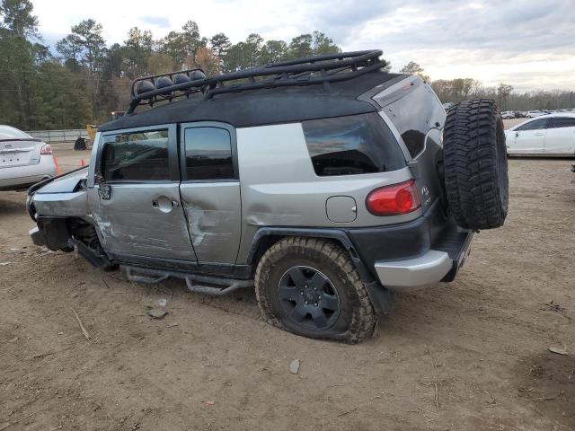 JTEBU11F19K068584 - 2009 TOYOTA FJ CRUISER GRAY photo 2