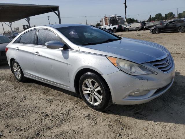 5NPEB4AC6DH743173 - 2013 HYUNDAI SONATA GLS SILVER photo 4