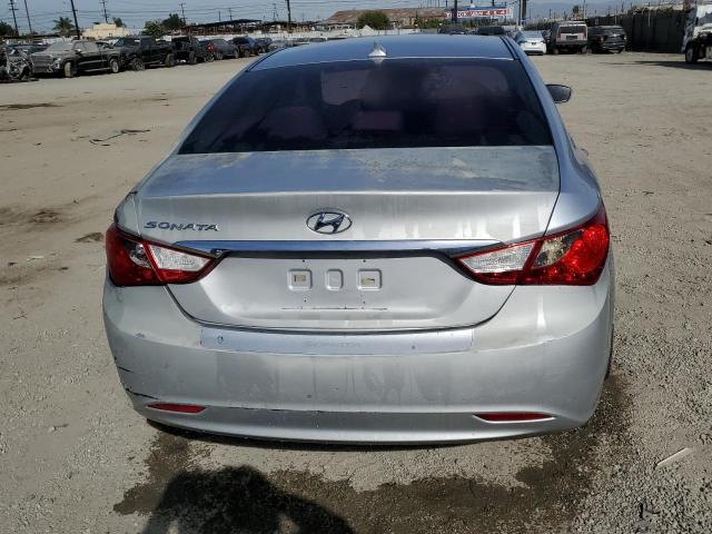 5NPEB4AC6DH743173 - 2013 HYUNDAI SONATA GLS SILVER photo 6